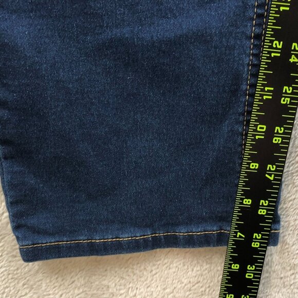 Levis Signature Women Jeans Size 18 Gold Athletic Fit Straight Leg Elastic Waist - Picture 6 of 16